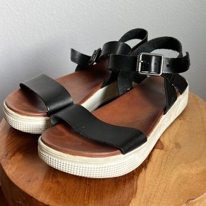 MIA Sandals